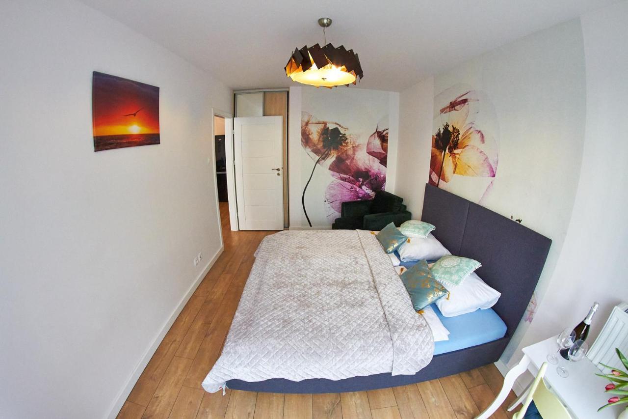 Apartamentyprzymorzu Baltycki Z Miejscem Postojowym I Ogrodkiem Kołobrzeg Kültér fotó