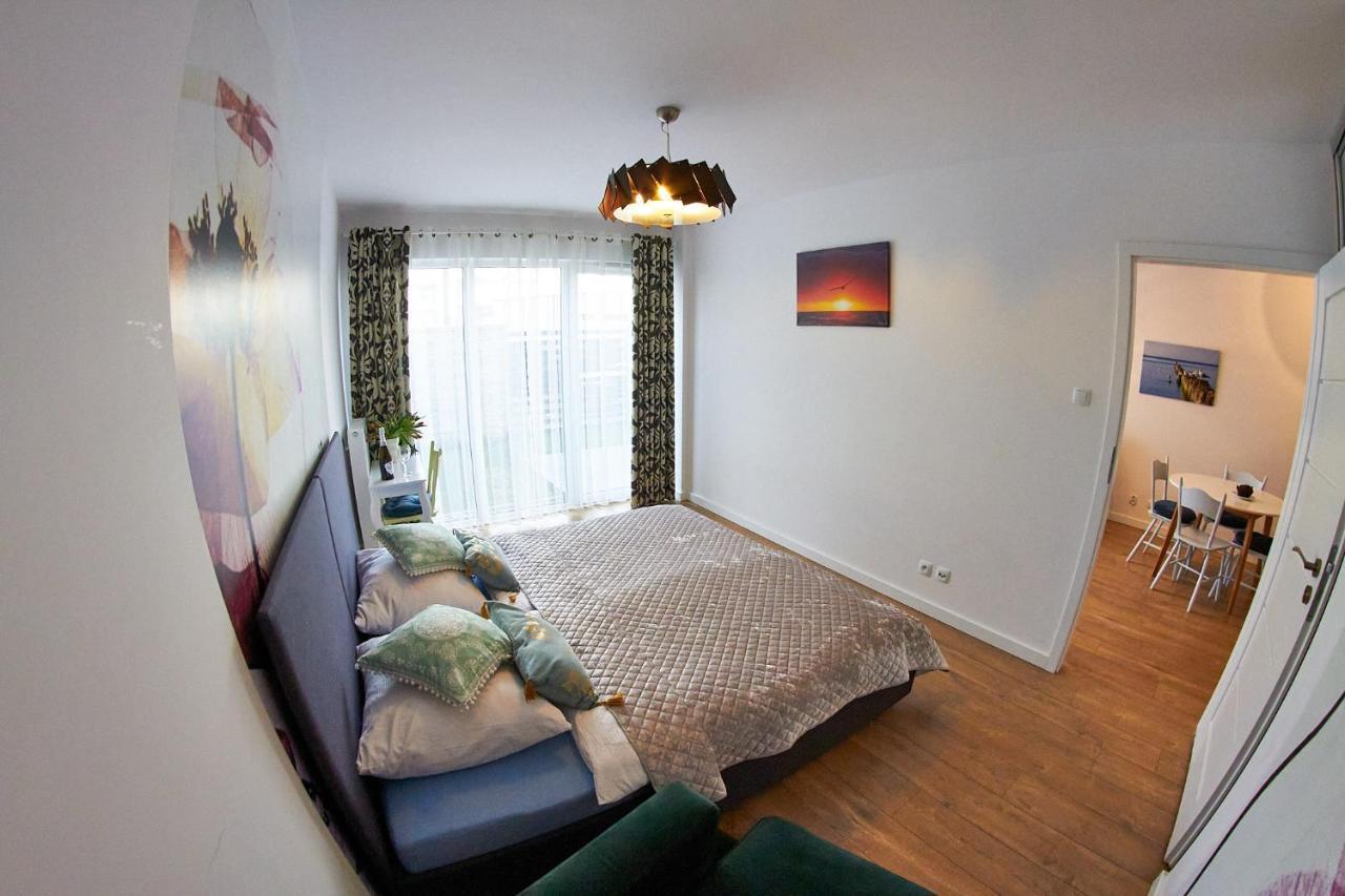 Apartamentyprzymorzu Baltycki Z Miejscem Postojowym I Ogrodkiem Kołobrzeg Kültér fotó