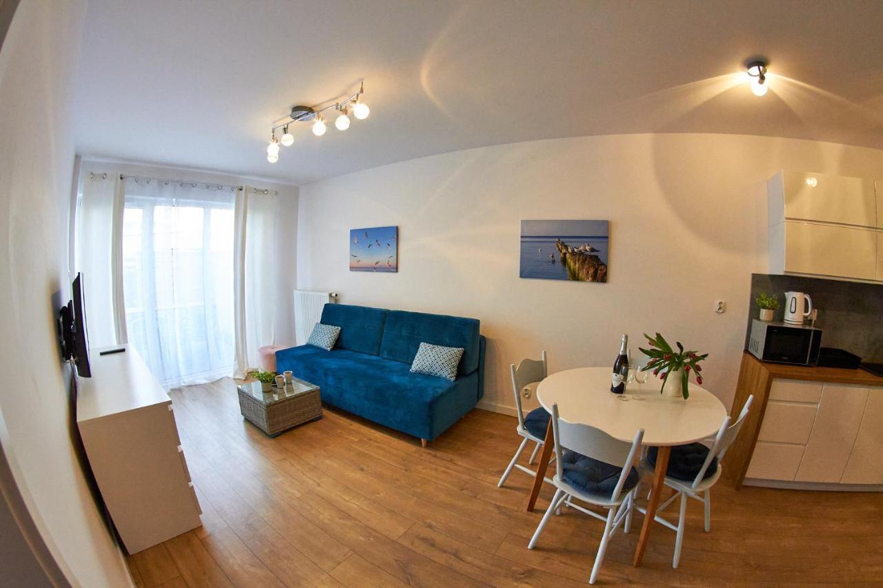 Apartamentyprzymorzu Baltycki Z Miejscem Postojowym I Ogrodkiem Kołobrzeg Kültér fotó
